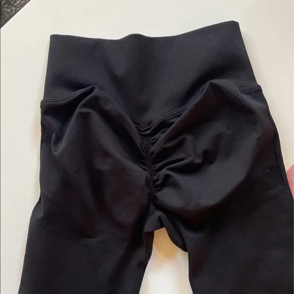 Scrunch booty legging bundle -SOLD - Picture 2 of 3